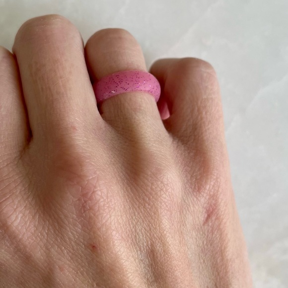 Limited Edition Pink Glitter - Womens Silicone Ring - Rounded Edge - Picture 2 of 4
